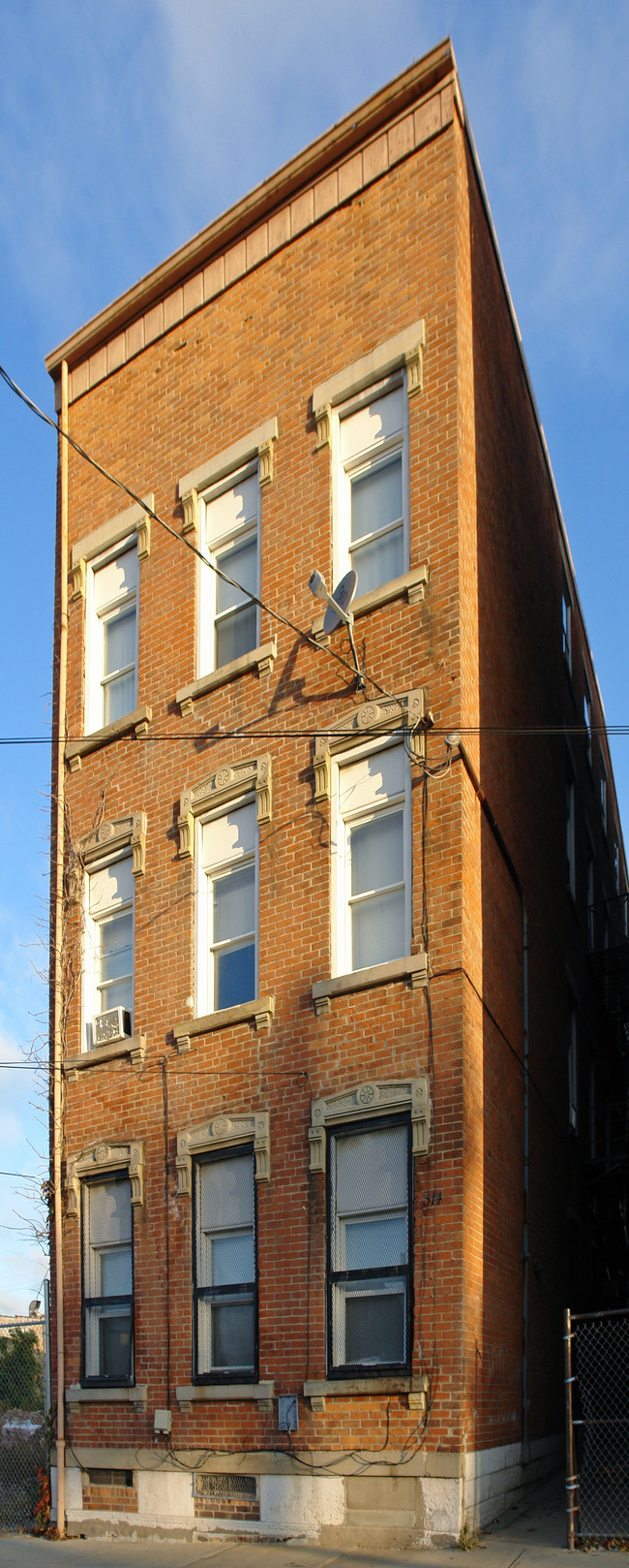 514 Oliver St in Cincinnati, OH - Foto de edificio - Building Photo