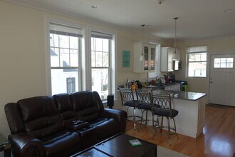 1 Larose Pl in Boston, MA - Building Photo - Building Photo