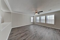 18015 Oldgate Pass Ln in Cypress, TX - Foto de edificio - Building Photo