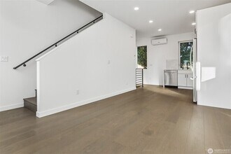 3448 NW 65th St in Seattle, WA - Building Photo - Building Photo