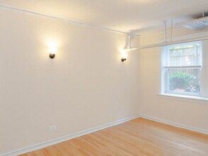 2242 N Monticello Ave in Chicago, IL - Building Photo - Building Photo