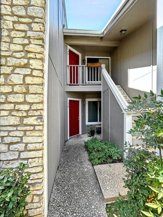 1730 Timber Ridge Rd in Austin, TX - Building Photo