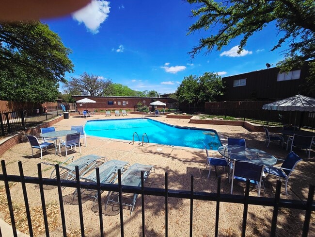 property at 3000 W Illinois Ave