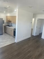 1876 NW 69th St in Miami, FL - Building Photo