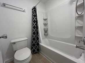 1528 Avenue A in Marrero, LA - Foto de edificio - Building Photo