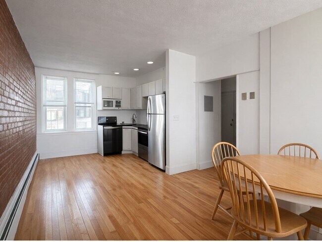 210 Chestnut Hill Ave in Boston, MA - Building Photo - Building Photo