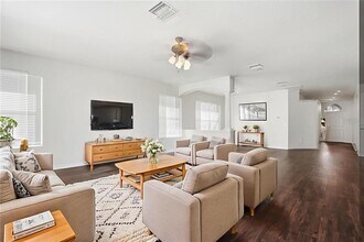 19043 New Passage Blvd in Land O Lakes, FL - Building Photo - Building Photo