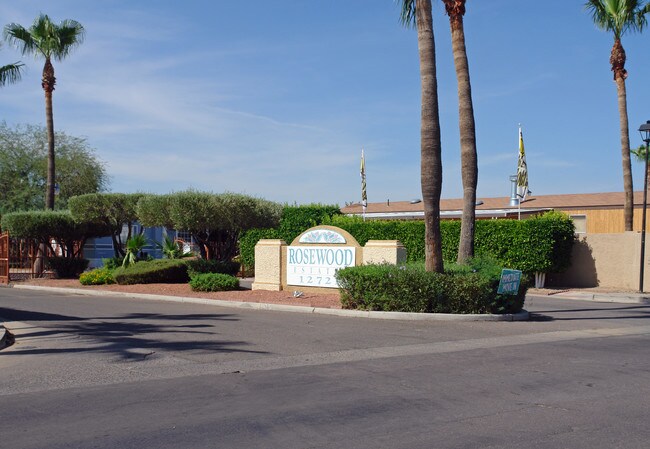 Rosewood Estates in El Mirage, AZ - Foto de edificio - Building Photo