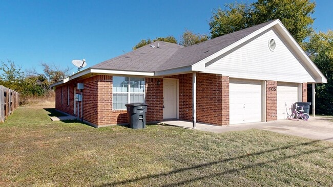 property at 605 Ave G Ave