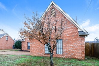 6842 Theda Cove in Millington, TN - Building Photo - Building Photo