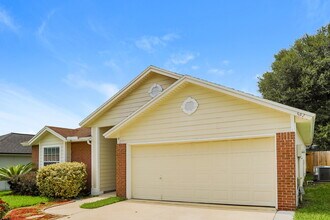 652 Morning Mist Way in Orange Park, FL - Building Photo - Building Photo