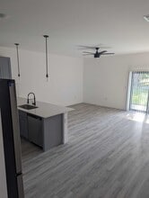 627-627 SE 13th Pl in Cape Coral, FL - Building Photo - Building Photo