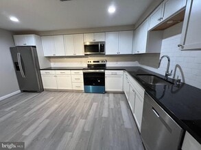 2042 Lenhart Rd in Hatfield, PA - Building Photo - Building Photo