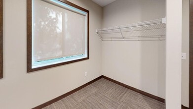 930 17th Ave SE in Minneapolis, MN - Building Photo - Building Photo