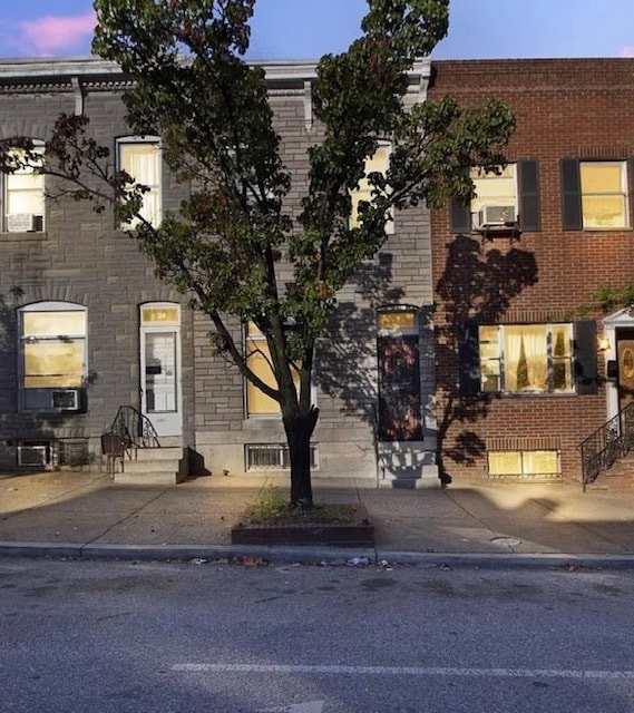 property at 22 S Highland Ave