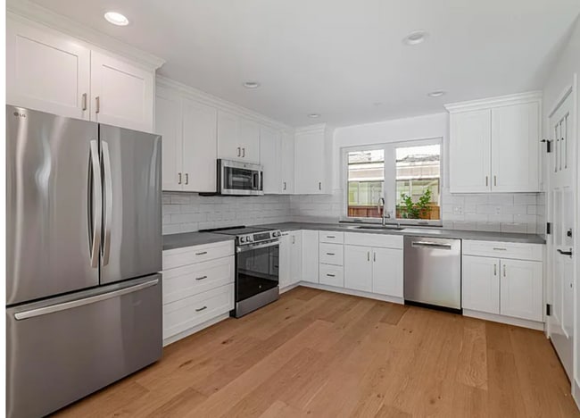 1456 Kentfield Ave in Redwood City, CA - Building Photo - Building Photo