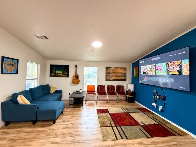 property at 2015 Holly St