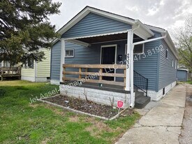 2333 S 14th St in Springfield, IL - Building Photo