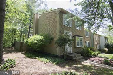 property at 11556 Ivy Bush Ct