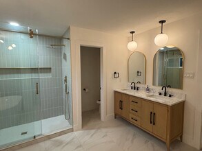 4209 Everest Ln in Austin, TX - Building Photo - Building Photo