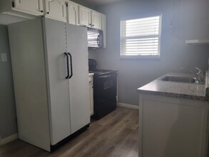 215 Ryburn Ave in Dayton, OH - Building Photo - Building Photo