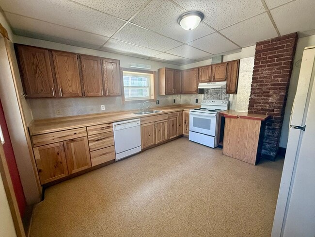 property at 716 Washington St