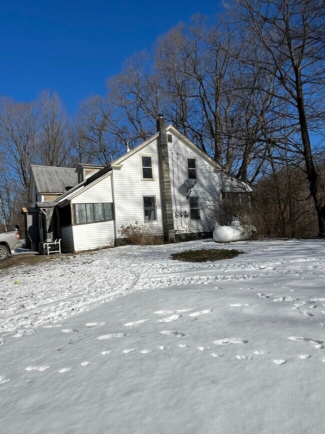 2205 Rice Hill Rd Rentals in Franklin, VT