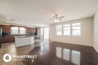 15651 W Cameron Dr in Surprise, AZ - Building Photo - Building Photo