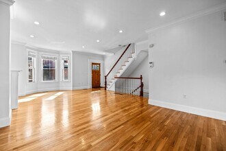 860 E 4th St in Boston, MA - Building Photo - Building Photo