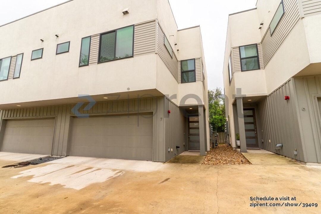 6409 Berkman Dr in Austin, TX - Building Photo