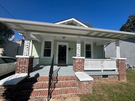 Room in House on Holloway St in Durham, NC - Building Photo