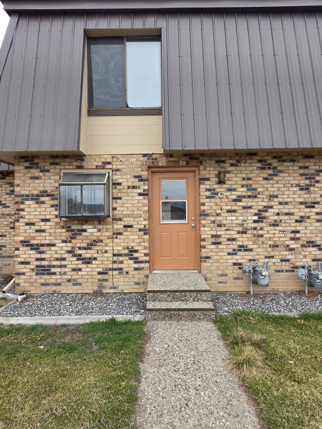 property at 138 N Willow St