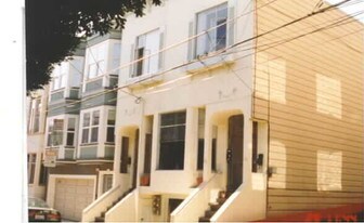 20-24 Pond St in San Francisco, CA - Building Photo