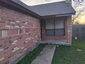 618 Rollingway Dr in Round Rock, TX - Building Photo