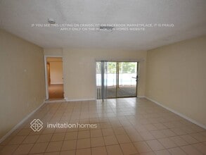 3820 S Lake Terrace in Miramar, FL - Building Photo - Building Photo