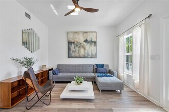 10573 NW 56th Pl in Coral Springs, FL - Building Photo - Building Photo