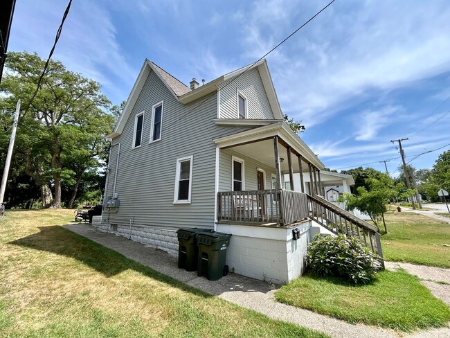 1410 8th St in Muskegon, MI - Building Photo - Building Photo