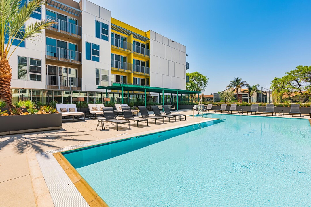 Citrus Commons in Sherman Oaks, CA - Foto de edificio