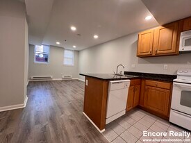 55 Queensberry St in Boston, MA - Building Photo