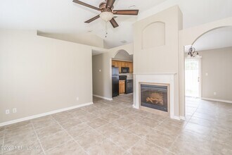 10715 Ogalla Ave in Jacksonville, FL - Building Photo - Building Photo