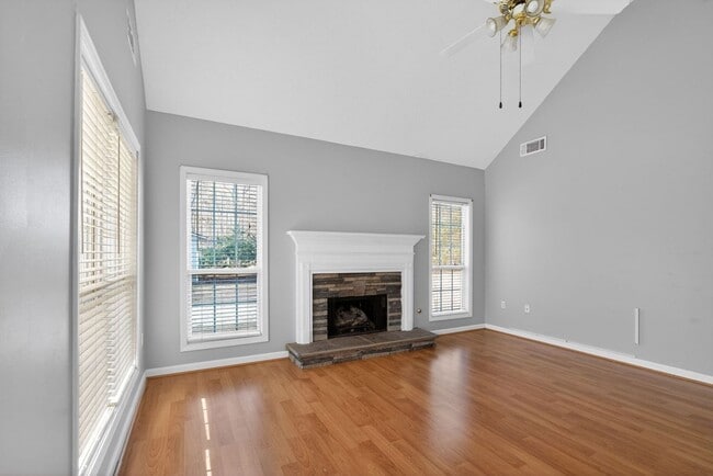 345 Freeman Dr in Covington, GA - Building Photo - Building Photo