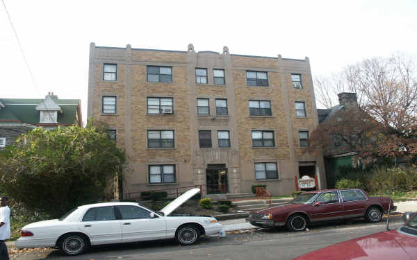 Premier Apartments in Philadelphia, PA - Building Photo - Building Photo