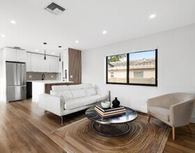 1201 N 16th Ave in Hollywood, FL - Building Photo - Building Photo