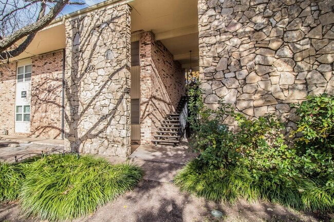 4808 Bryce Ave in Fort Worth, TX - Building Photo - Building Photo