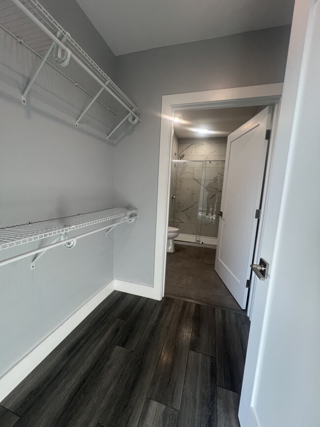 25 W 5th St, Unit 508 in Boston, MA - Foto de edificio - Building Photo