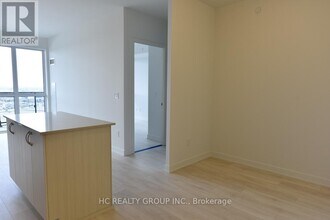 4655-4655 Glen Erin Dr in Mississauga, ON - Building Photo - Building Photo