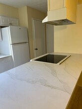 1950 Paine Ave, Unit 2A in Jacksonville, FL - Foto de edificio - Building Photo