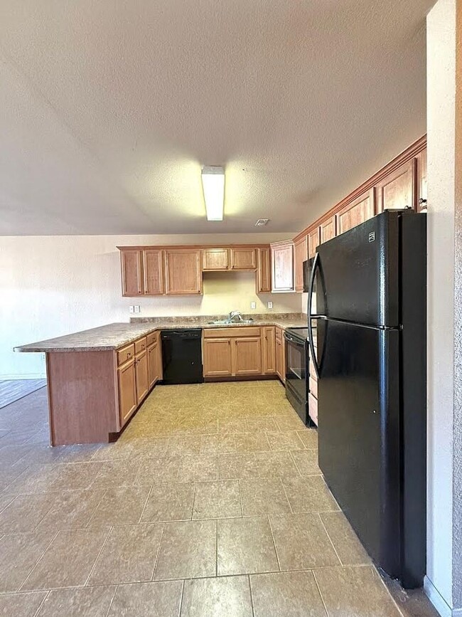 100 Edna St in Waynesville, MO - Building Photo - Building Photo