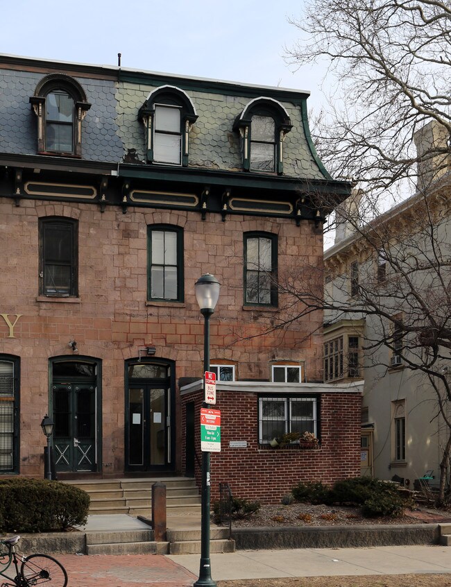 3827 Walnut St in Philadelphia, PA - Foto de edificio - Building Photo