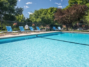 Westwind Apartments in St. Louis Park, MN - Building Photo - Building Photo